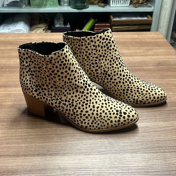 Maurices Shoes - Brand new leopard print booties